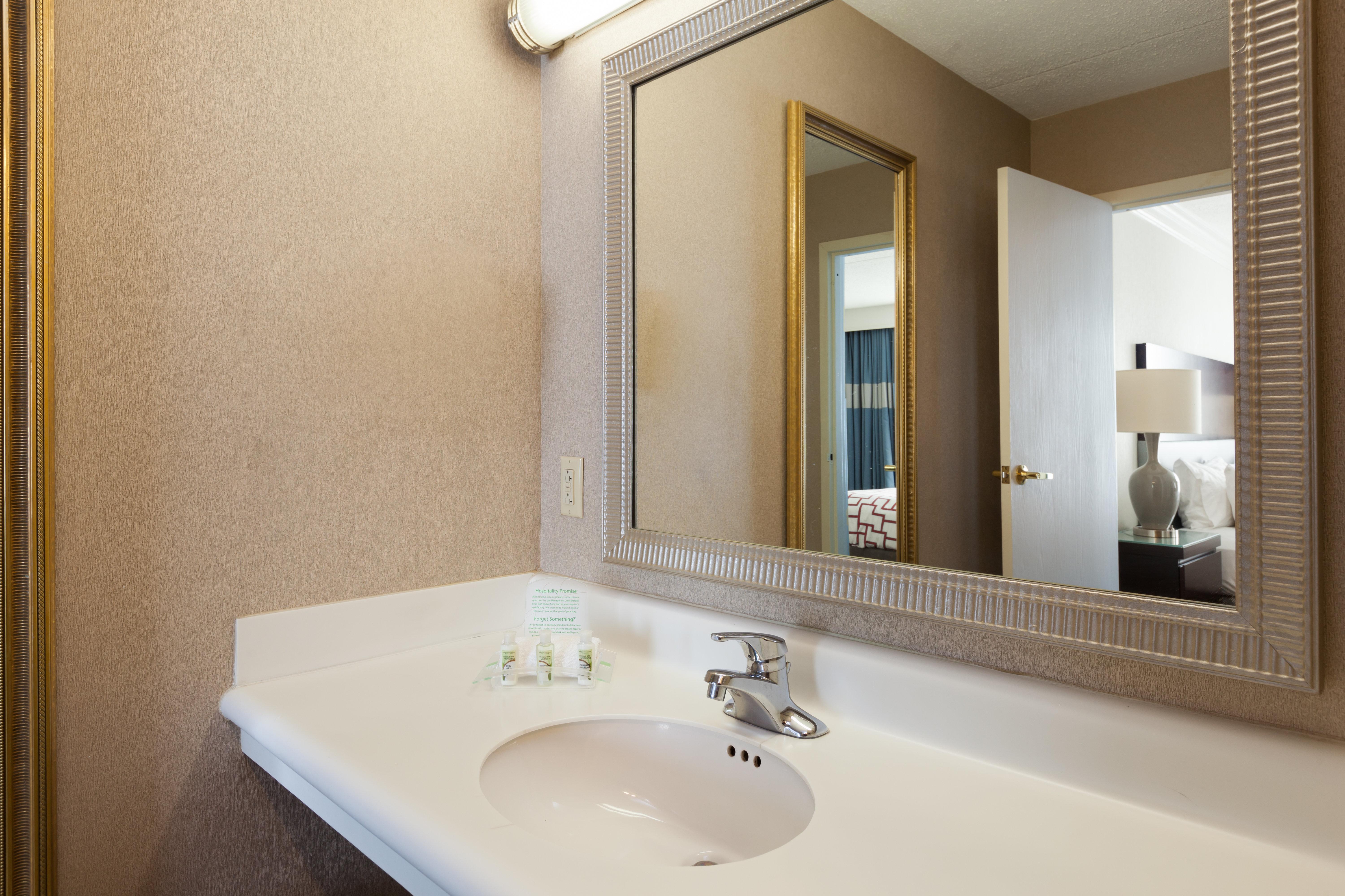 Holiday Inn Weirton-Steubenville Area Exteriér fotografie