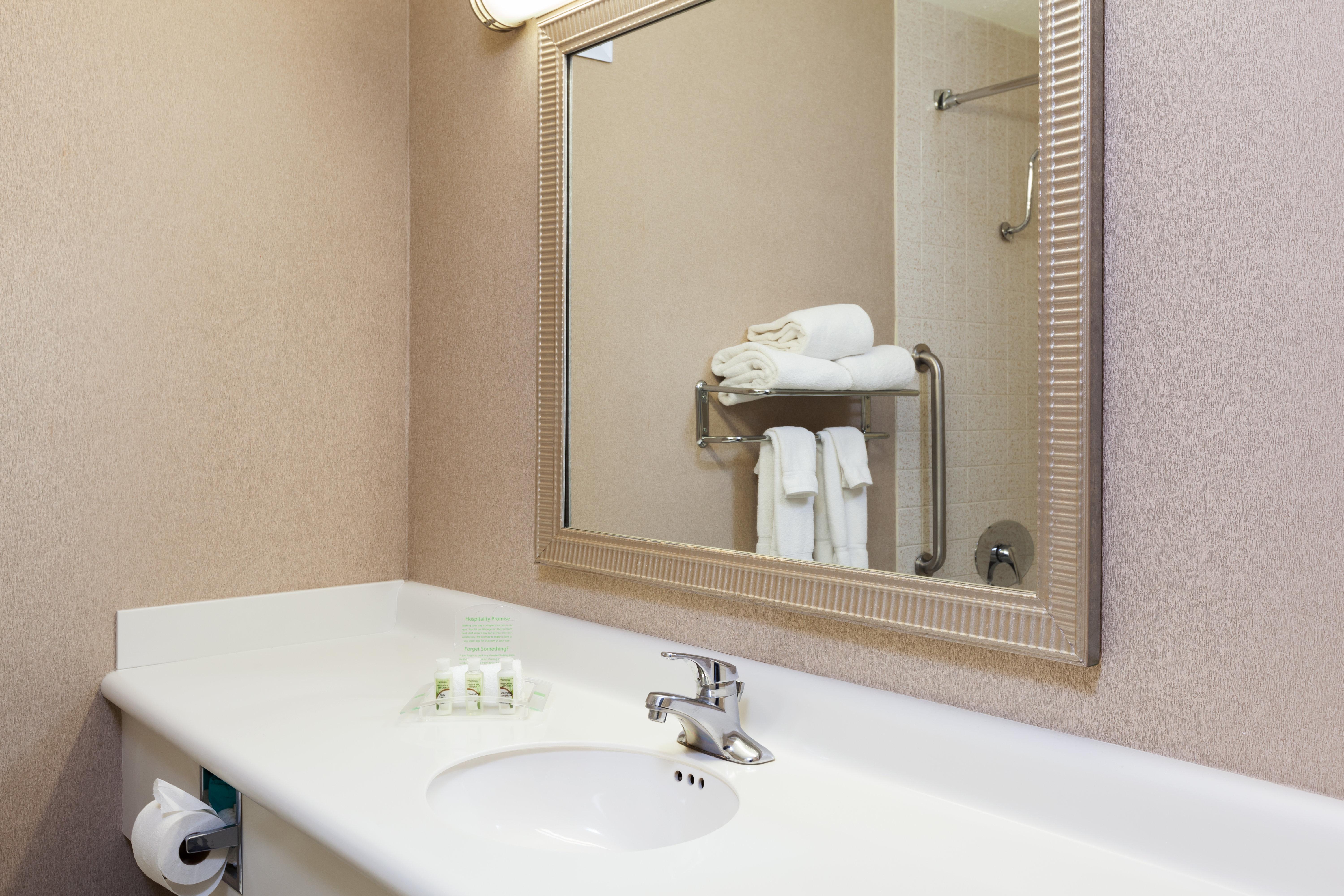 Holiday Inn Weirton-Steubenville Area Exteriér fotografie